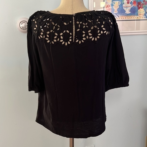 Loft Eyelet Yoke Swing T Top Size Medium NWT - Picture 2 of 8